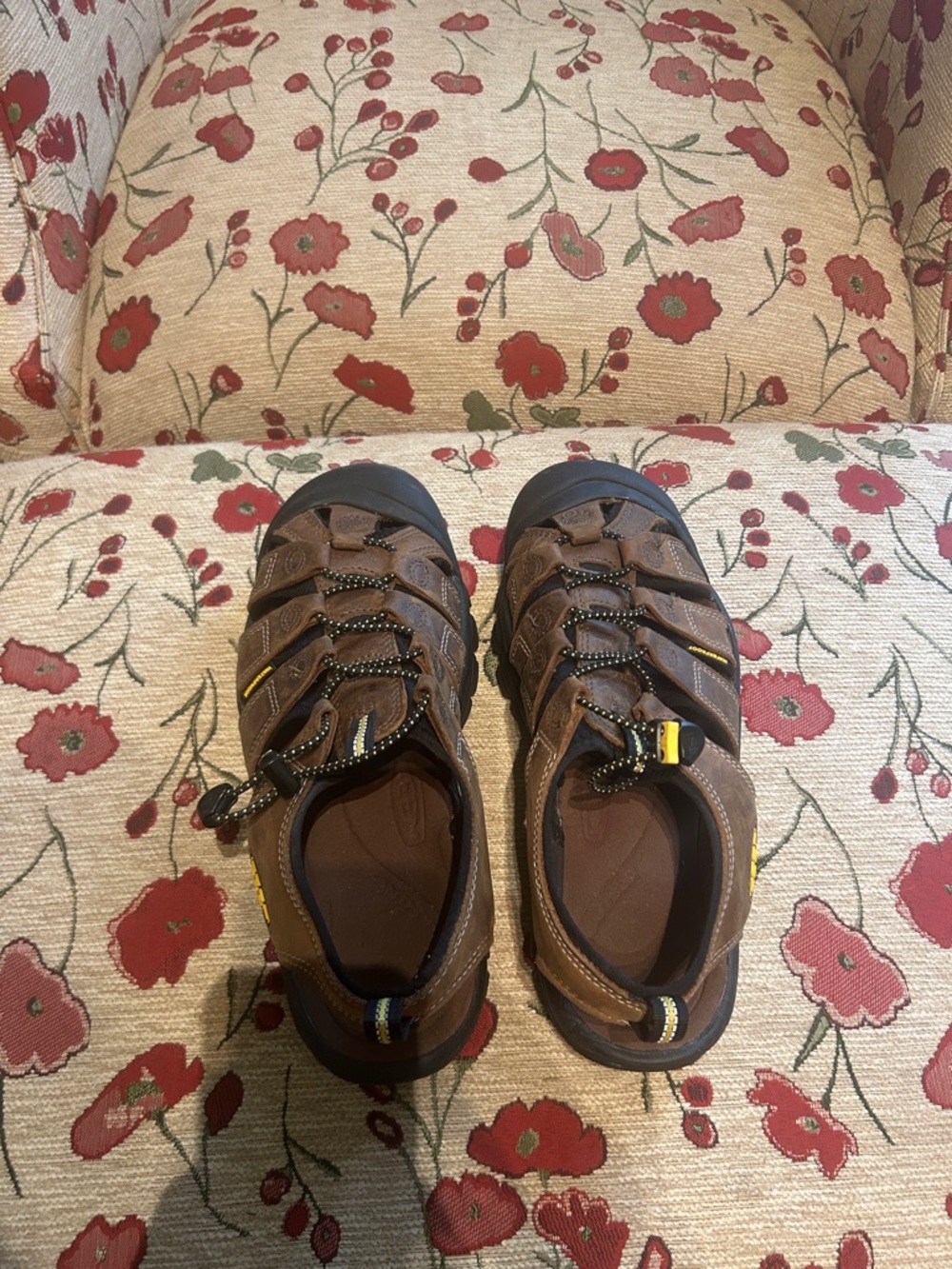 NWOT Keen Sandals